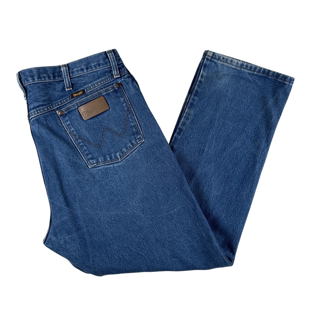 Wrangler Jeans Mens 38x29 Medium Wash Blue Regular Straight Denim Zip Fly 13MWZ
